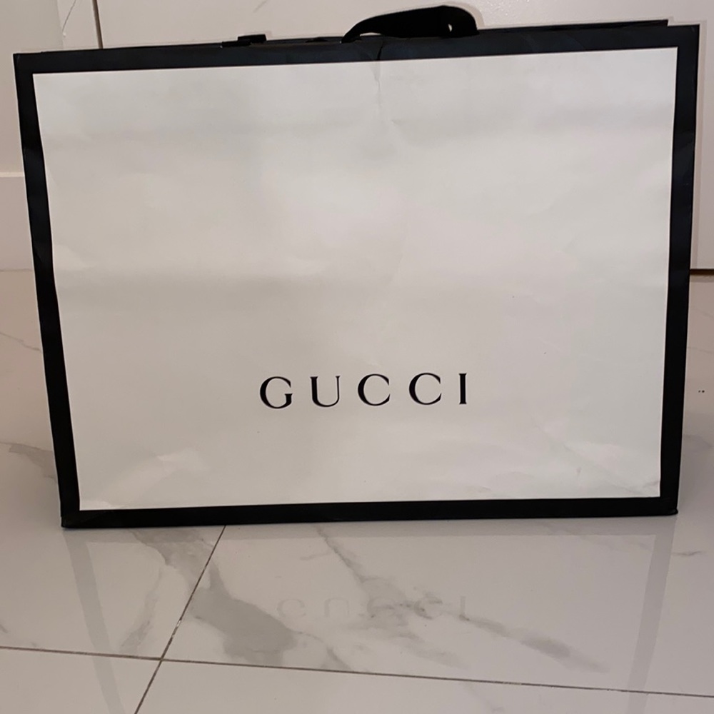 Gucci shopping bag